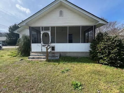 306 S 17th St, Erwin, NC 28339
