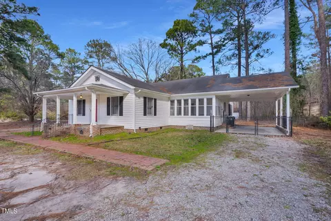 5890 Nc-222, Kenly, NC 27542