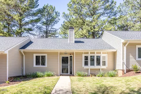 7604 Ladden Ct, Raleigh, NC 27615