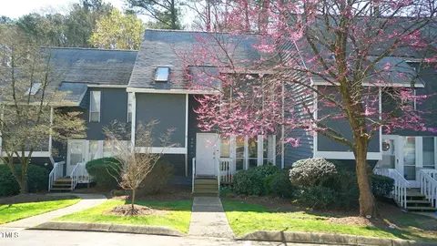 206 Virginia Pl, Cary, NC 27513