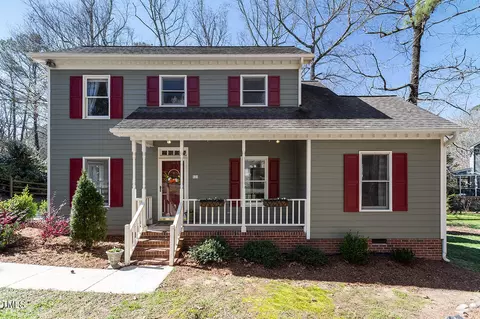 7 Swallows Ridge Ct, Durham, NC 27713