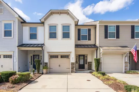 203 Leighann Ridge Ln, Rolesville, NC 27571