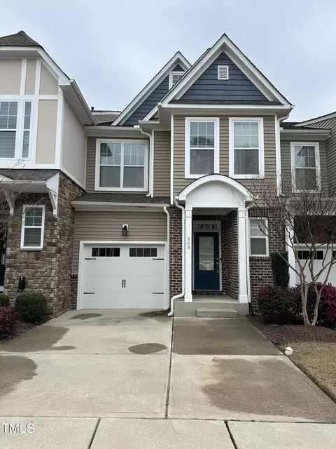 368 Roberts Ridge Dr, Cary, NC 27513