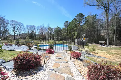 664 Old Fairground Rd, Willow Spring, NC 27592 photo 8