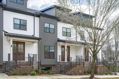 605 S Franklin St, Wake Forest, NC 27587