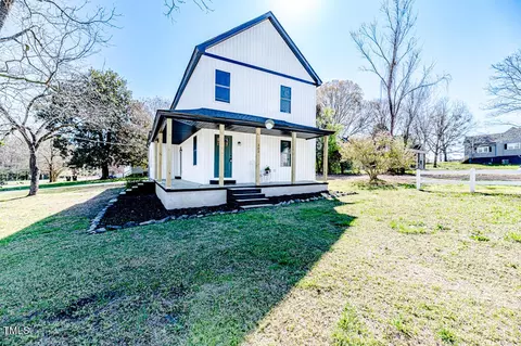 303 N 14th St, Erwin, NC 28339 photo 5