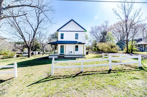 303 N 14th St, Erwin, NC 28339 photo 7