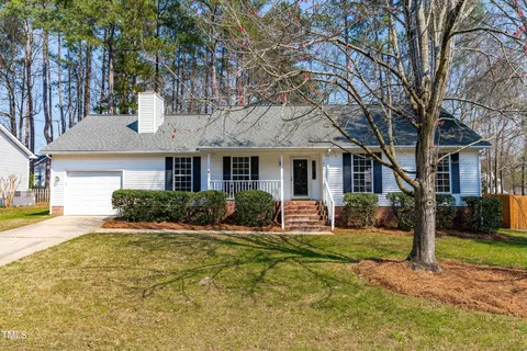 1513 Burchcrest Dr, Garner, NC 27529