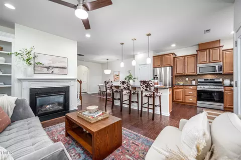 213 Diamond Head Dr, Durham, NC 27705