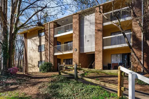 1130 Schaub Dr #G, Raleigh, NC 27606