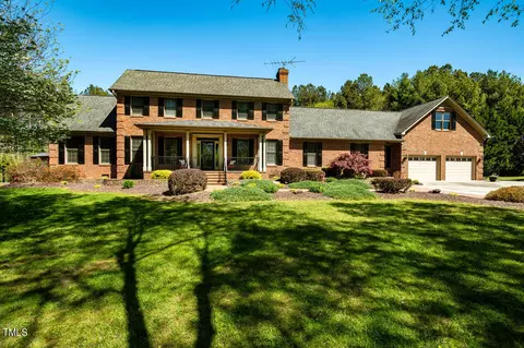 3907 W Ten Rd, Efland, NC 27243