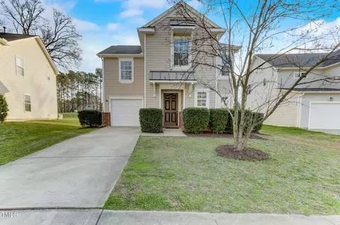 2524 Quarry Ridge Ln, Raleigh, NC 27610
