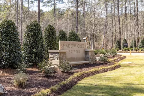 4925 Foxridge Dr, Raleigh, NC 27614