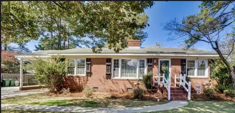 604 N Howard Cir, Tarboro, NC 27886