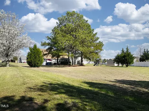 16 Moonlight Dr, Garner, NC 27529 photo 6