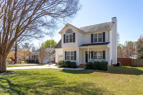 104 Edgeford Park Ln, Wake Forest, NC 27587