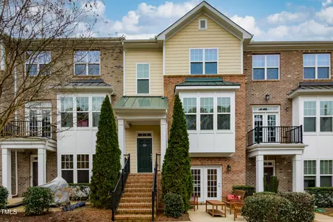 9336 Wooden Rd, Raleigh, NC 27617