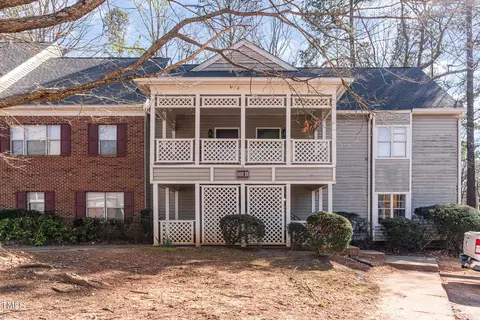 101 Choptank Ct #B2, Cary, NC 27513