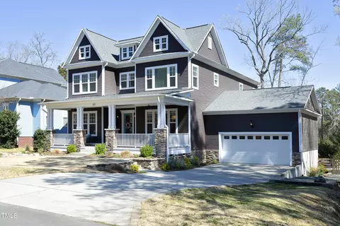 125 Lisa Dr, Carrboro, NC 27510