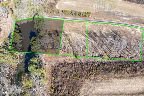 8608 Dukes Lake Rd, Zebulon, NC 27597