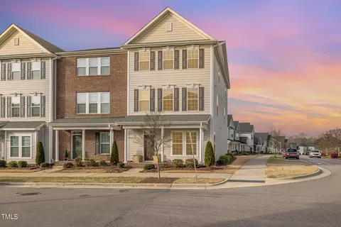 6135 Kayton St, Raleigh, NC 27616
