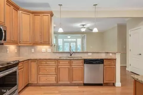 320 Easy Wind Ln, Garner, NC 27529 photo 12