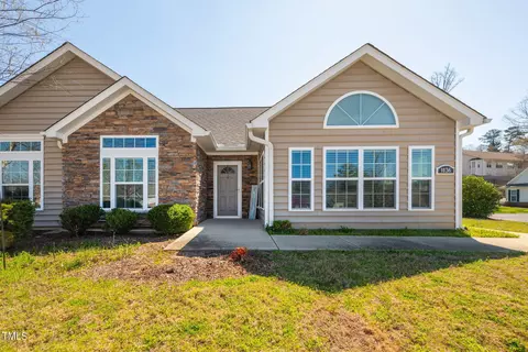 1136 Blue Bird Ln, Wake Forest, NC 27587