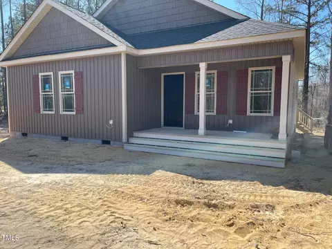 15 Young Rd, Angier, NC 27501