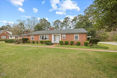 507 E 2nd St, Kenly, NC 27542 photo 3