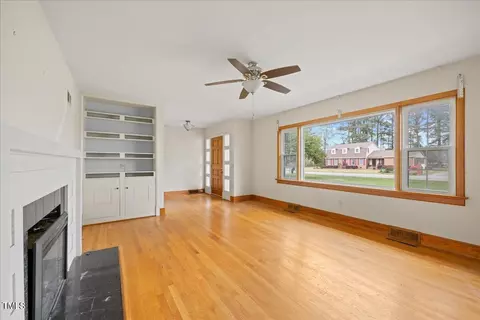 507 E 2nd St, Kenly, NC 27542 photo 7