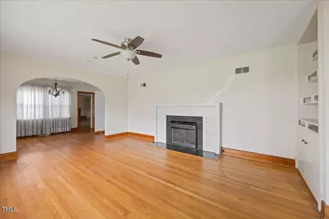 507 E 2nd St, Kenly, NC 27542 photo 5