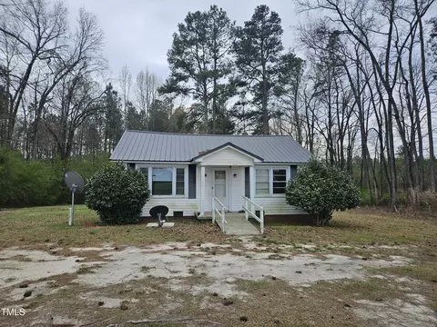 5167 Mclean Chapel Church Rd, Bunnlevel, NC 28323