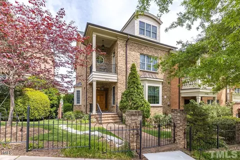 204 W Barbee Chapel Rd, Chapel Hill, NC 27517