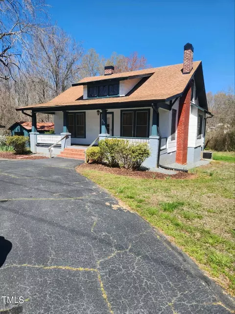 429 E Center St, Mebane, NC 27302