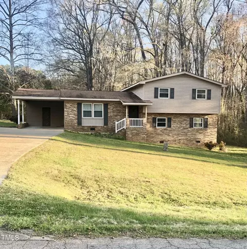 203 Twin Oaks Dr, Durham, NC 27712