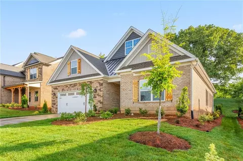 288 Macallan Dr #227, Burlington, NC 27215