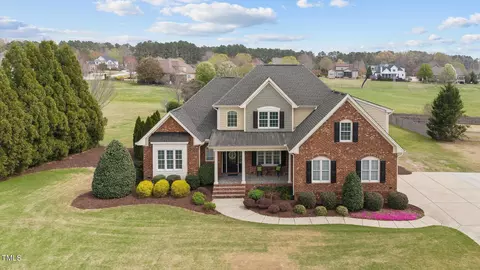 2013 Rockwall Farms Ln, Fuquay Varina, NC 27526