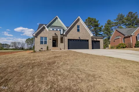 408 Eagle Ct, Henderson, NC 27536