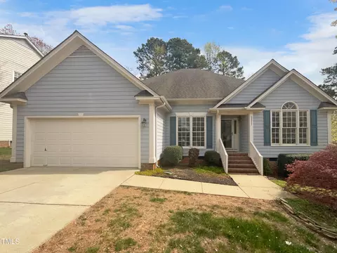5217 Harrington Grove Dr, Raleigh, NC 27613