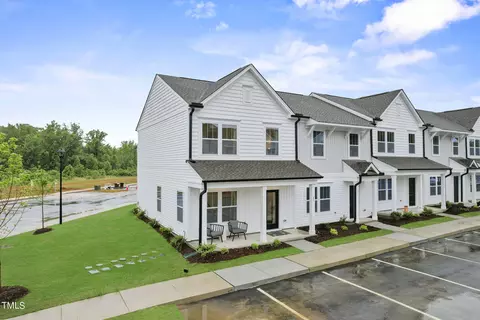 51 Camel Crazies Pl #60, Lillington, NC 27546