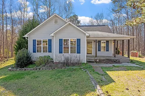 104 Shire Ct, Zebulon, NC 27597