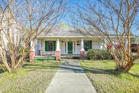303 N Oneil St, Clayton, NC 27520