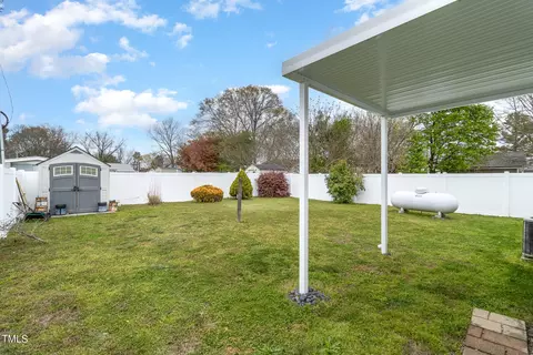 79 E Dooley St, Coats, NC 27521 photo 30