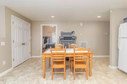 79 E Dooley St, Coats, NC 27521 photo 14
