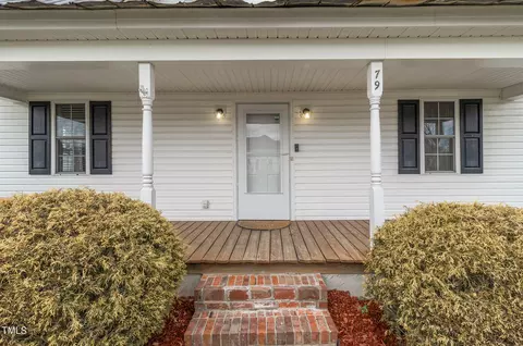 79 E Dooley St, Coats, NC 27521 photo 4