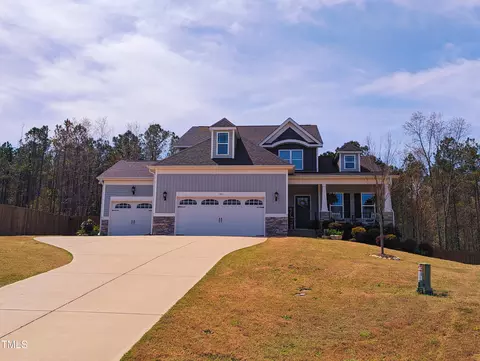 181 Elvenia Cir, Benson, NC 27504