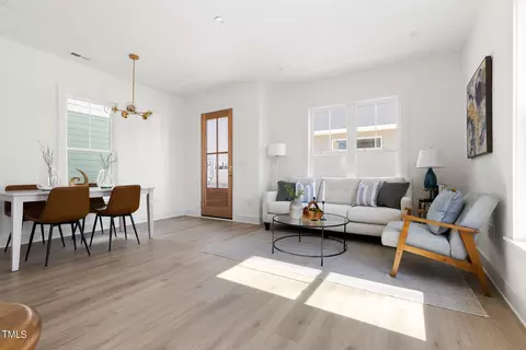 504 Spruce St, Durham, NC 27703 photo 6