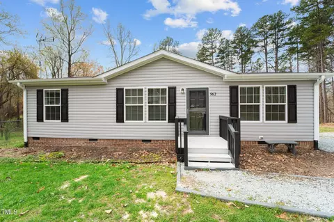 562 Beaver Creek Pkwy, Roxboro, NC 27574