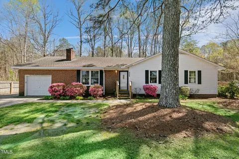 1125 Par Three Dr S, Wilson, NC 27893