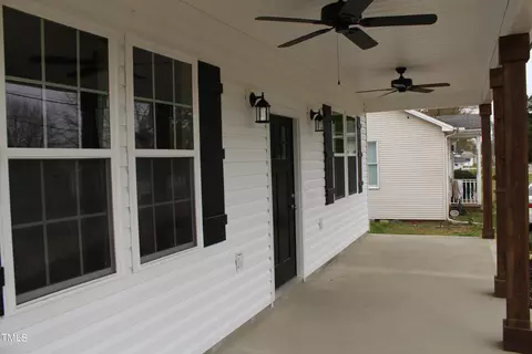 172 E Jackson St, Coats, NC 27521 photo 7